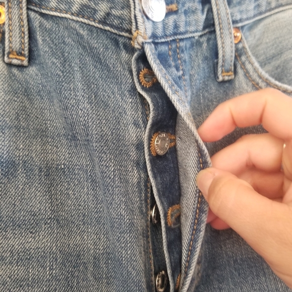 Re/done 90S HIGH RISE LOOSE, BLUE HAZE  Size 29 dark and light color - Picture 8 of 15